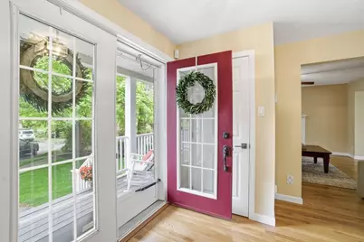 18 Oakridge Dr, Saugus, MA 01906 - Photo 3