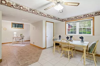 18 Oakridge Dr, Saugus, MA 01906 - Photo 27
