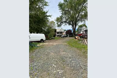 351 Bridge St, Northampton, MA 01060 - Photo 13