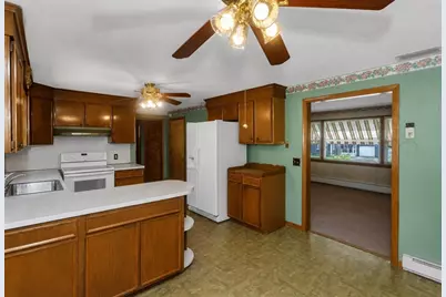 20 Hendom Dr, Agawam, MA 01030 - Photo 15