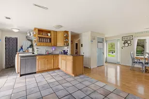 304 Bushee Rd, Swansea, MA 02777 - Photo 5