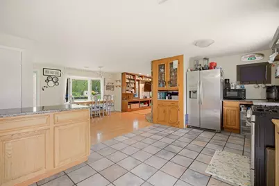 304 Bushee Road, Swansea, MA 02777 - Photo 7