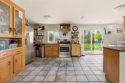 304 Bushee Road, Swansea, MA 02777 - Photo 7