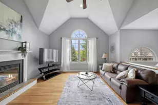 1 Bridle Path Rd, Lynn, MA 01904 - Photo 5