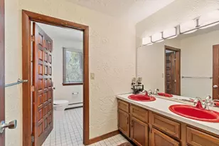 99 Beaver Rd, Reading, MA 01867 - Photo 19