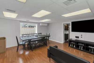 417 Montgomery St, Chicopee, MA 01020 - Photo 7