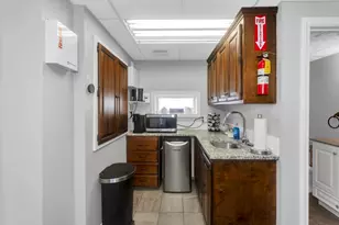 417 Montgomery St, Chicopee, MA 01020 - Photo 9