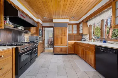 34 Colonial Way, Dartmouth, MA 02747 - Photo 5