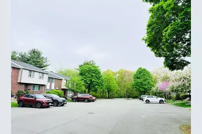 399 Pond St #D1, Braintree, MA 02184 - Photo 3