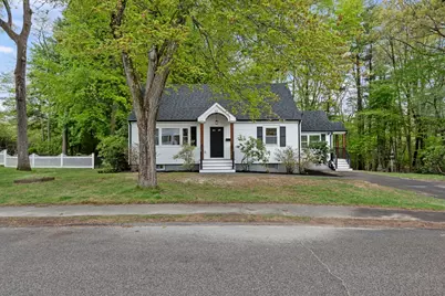 53 Highland St, Walpole, MA 02081 - Photo 3