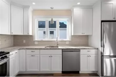 19 Winter St #2, Medford, MA 02155 - Photo 3