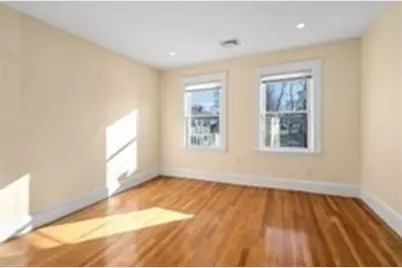 19 Winter St #2, Medford, MA 02155 - Photo 5