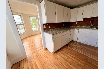 2 Academy Ave, Haverhill, MA 01835 - Photo 9