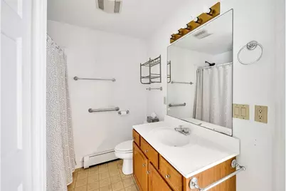 33 Thatchers Ln, Falmouth, MA 02536 - Photo 15