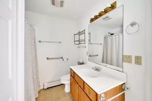 33 Thatchers Ln, Falmouth, MA 02536 - Photo 15