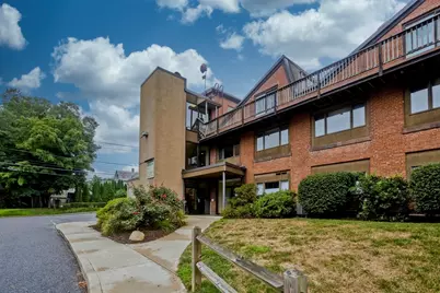 267 Locust Street #1A, Northampton, MA 01062 - Photo 1