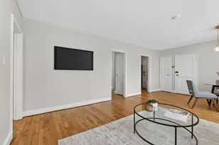 9 Dexter St, Malden, MA 02148 - Photo 5