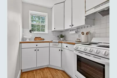 9 Dexter St #4, Malden, MA 02148 - Photo 17