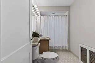 9 Dexter St, Malden, MA 02148 - Photo 13