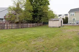 1159 Middlesex St, Lowell, MA 01851 - Photo 23