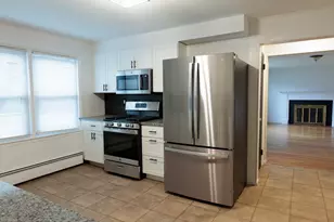 1159 Middlesex St, Lowell, MA 01851 - Photo 3