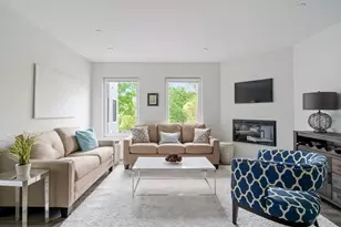 317 Belgrade Ave, Boston, MA 02131 - Photo 7