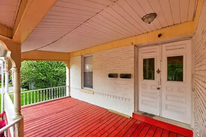253 Oak St, Holyoke, MA 01040 - Photo 3