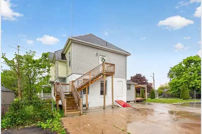 253 Oak St, Holyoke, MA 01040 - Photo 7