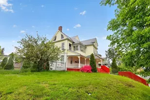 253 Oak St, Holyoke, MA 01040 - Photo 5