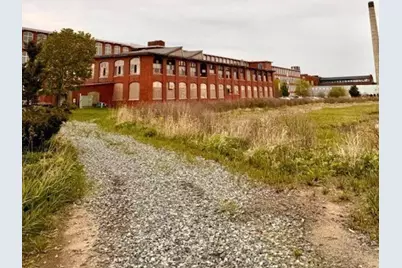 194-R Riverside Ave, New Bedford, MA 02746 - Photo 3