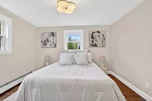 7 Franklin St, Boston, MA 02136 - Photo 19