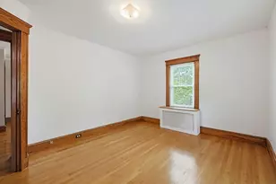 86 Hawthorne St, Boston, MA 02131 - Photo 33