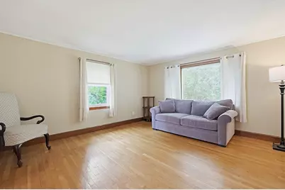 86 Hawthorne St, Boston, MA 02131 - Photo 3