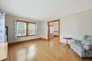 86 Hawthorne St, Boston, MA 02131 - Photo 11