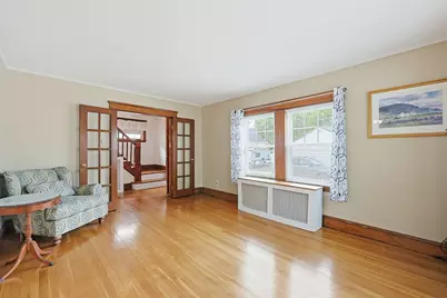 86 Hawthorne St, Boston, MA 02131 - Photo 9