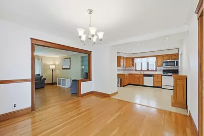 86 Hawthorne St, Boston, MA 02131 - Photo 7