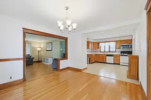 86 Hawthorne St, Boston, MA 02131 - Photo 7