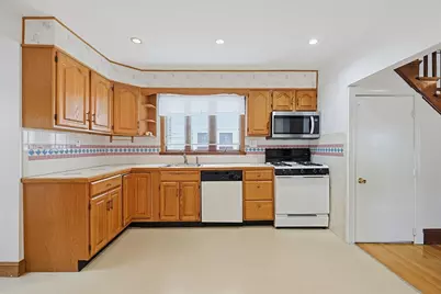 86 Hawthorne St, Boston, MA 02131 - Photo 19