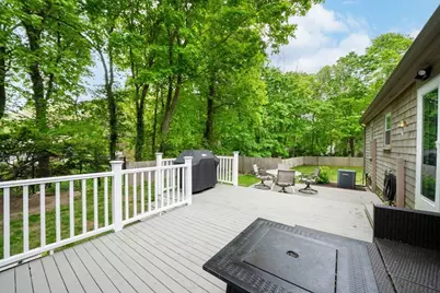 300 Sandwich St, Plymouth, MA 02360 - Photo 15