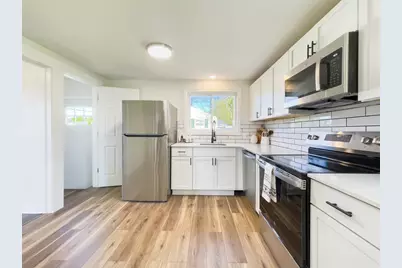 41 Loretta St, Springfield, MA 01118 - Photo 3