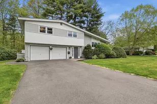 27 Clearview Dr, Framingham, MA 01701 - Photo 3