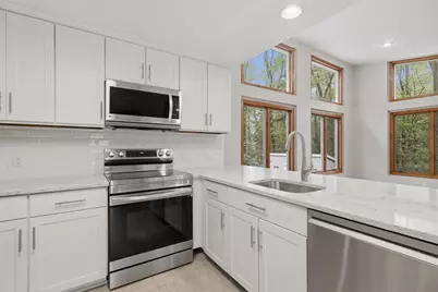 27 Clearview Drive, Framingham, MA 01701 - Photo 5