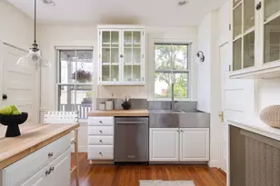 255 Walnut St, Brookline, MA 02445 - Photo 9