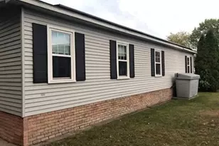3 Robin Hood Ln, Attleboro, MA 02703 - Photo 5