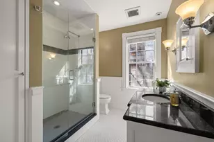 14 Pinckney St, Boston, MA 02114 - Photo 23