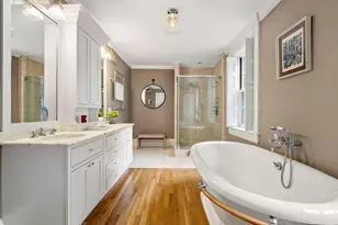 14 Pinckney St, Boston, MA 02114 - Photo 15