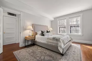 14 Pinckney St, Boston, MA 02114 - Photo 21