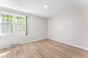 905 Wellman Ave, Chelmsford, MA 01863 - Photo 15