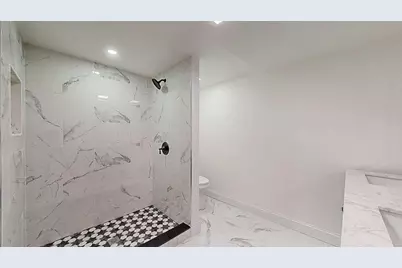 107 Washington St, Hudson, MA 01749 - Photo 13