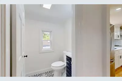 107 Washington St, Hudson, MA 01749 - Photo 17